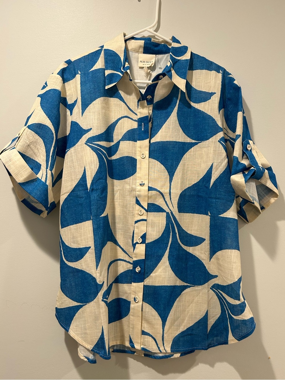 AUR OCEA IPANEMA CUFFED SHORT SLEEVE BUTTON DOWN COTTON TOP - Picture 4 of 9